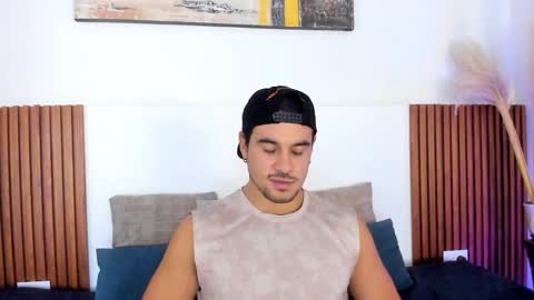 Jake  online show from November 23, 2025, 2:11 am