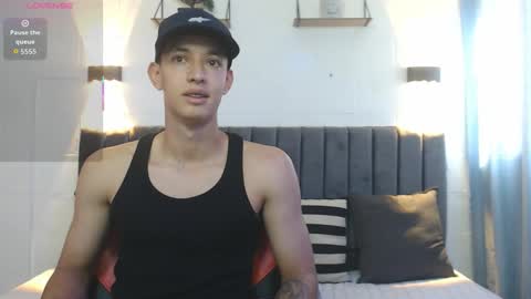 Hi guys im new 3 online show from September 23, 2025, 6:55 pm