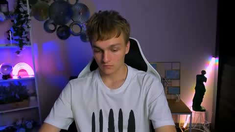Jake online show from May 25, 2026, 12:33 pm