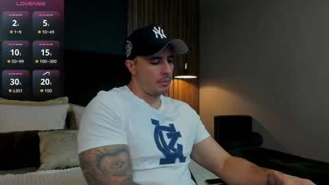 Snapshot of jakestone_1 chatting on November 11, 2025, 1:27 am jakestone_1 online show from November 11, 2025, 1:27 am