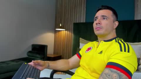 Snapshot of jakestone_1 chatting on November 15, 2025, 10:04 pm jakestone_1 online show from November 15, 2025, 10:04 pm