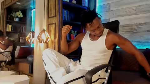   online show from October 3, 2025, 4:31 am