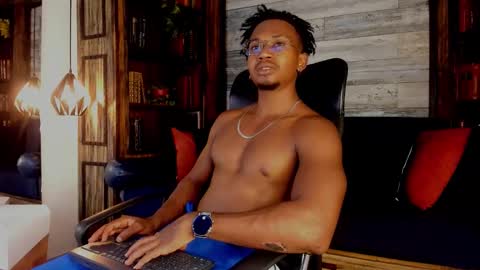   online show from December 3, 2025, 4:53 am