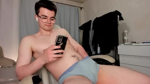 Snapshot of jame_flow chatting on May 8, 2026, 8:14 pm Hey there Im Jame online show from May 8, 2026, 8:14 pm