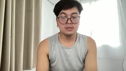 asian jameeee online show from November 13, 2025, 4:44 am