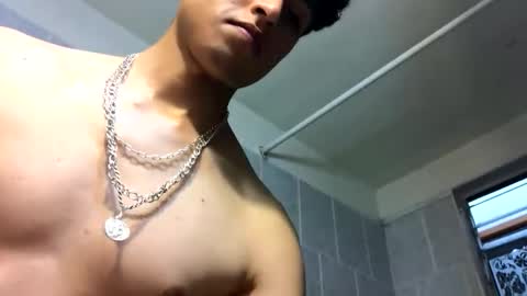 Snapshot of james2002og chatting on November 8, 2025, 7:12 pm james2002og online show from November 8, 2025, 7:12 pm