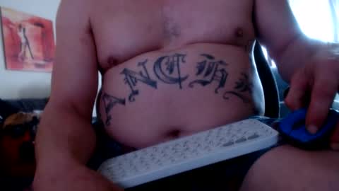 Snapshot of james30cup chatting on January 6, 2025, 9:32 pm what you in too online show from January 6, 2025, 9:32 pm