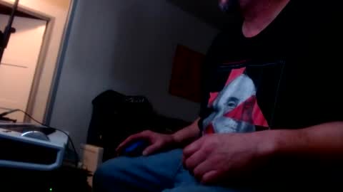 Snapshot of james30cup chatting on January 8, 2025, 9:42 am what you in too online show from January 8, 2025, 9:42 am