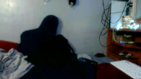 Snapshot of james30cup chatting on June 25, 2026, 8:19 am what you in too online show from June 25, 2026, 8:19 am
