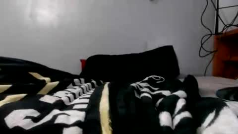Snapshot of james30cup chatting on July 6, 2026, 6:21 am what you in too online show from July 6, 2026, 6:21 am