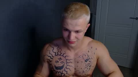 Snapshot of james__noah chatting on October 10, 2025, 7:46 pm James Noah online show from October 10, 2025, 7:46 pm
