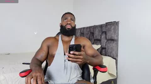 Snapshot of james_bbcmuscle chatting on June 14, 2026, 10:56 pm James BBC online show from June 14, 2026, 10:56 pm