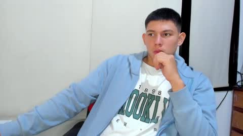 james_cr online show from February 12, 2025, 7:44 am