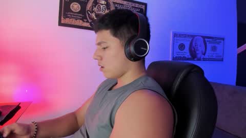 james_cr online show from September 30, 2025, 3:11 am