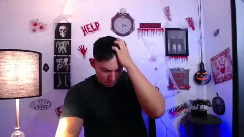 james_cr online show from October 31, 2025, 11:11 am