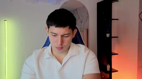 james_cr online show from May 22, 2026, 1:39 pm