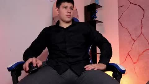 james_cr online show from July 24, 2026, 12:25 pm