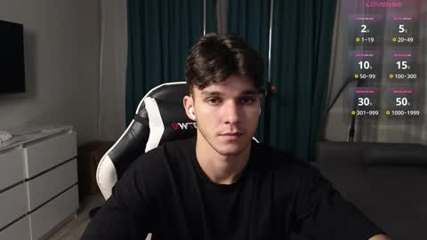 James online show from September 28, 2025, 9:09 pm