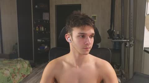Snapshot of james_friends chatting on June 29, 2026, 9:04 pm James online show from June 29, 2026, 9:04 pm