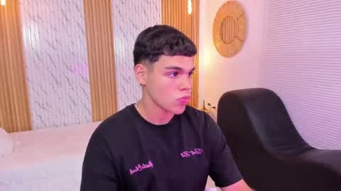 James online show from September 26, 2025, 8:13 pm