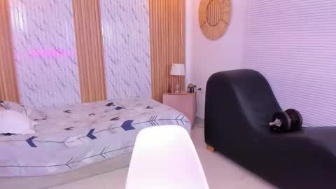 James online show from September 27, 2025, 7:41 pm