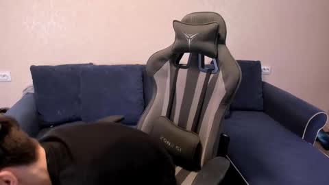 James online show from October 15, 2025, 7:14 pm