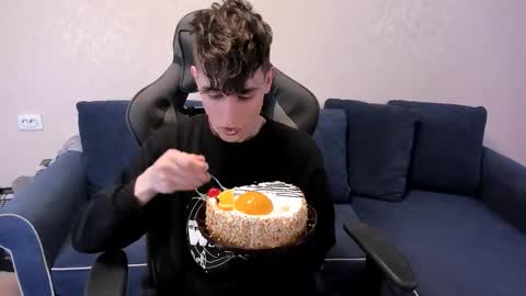 James online show from November 4, 2025, 7:24 pm