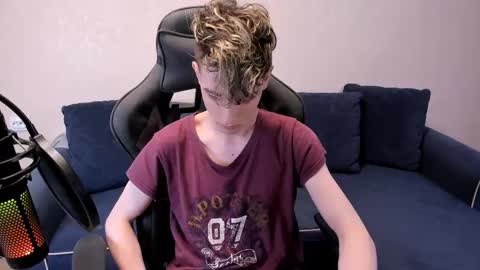 James online show from November 7, 2025, 8:31 pm