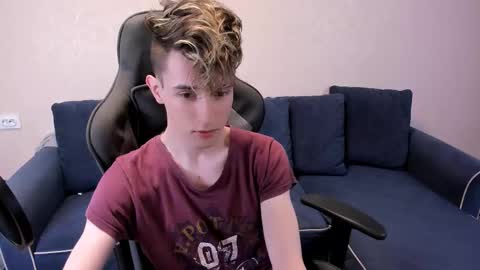 James online show from November 8, 2025, 7:12 pm