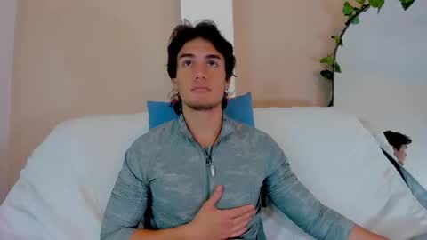 james_morrisonm online show from May 13, 2026, 2:47 pm