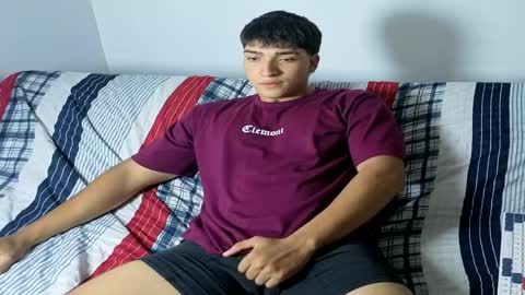 james_silva1 online show from May 24, 2026, 9:09 pm