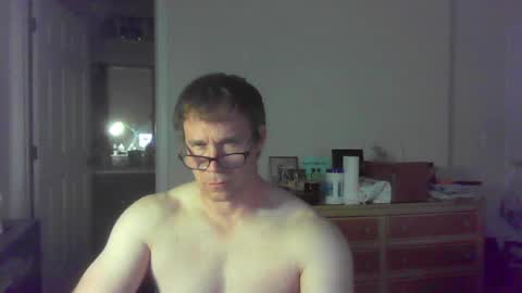 Snapshot of jamesjewels chatting on October 8, 2025, 1:03 am jamesjewels online show from October 8, 2025, 1:03 am