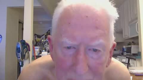 jamesmichael9999 online show from April 17, 2026, 5:38 pm