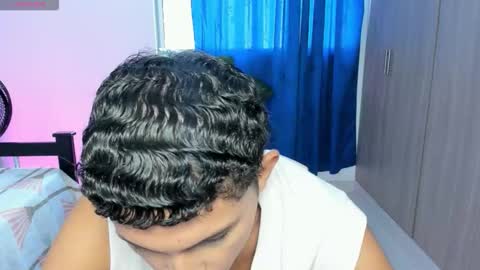 jamess_blanco online show from November 25, 2025, 3:23 pm