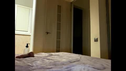 jamesstar4 online show from April 7, 2026, 7:36 pm