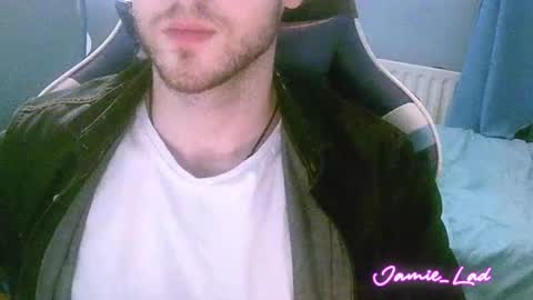 Snapshot of jamie_lad chatting on December 26, 2024, 9:37 pm Jamie online show from December 26, 2024, 9:37 pm