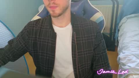 Snapshot of jamie_lad chatting on March 9, 2025, 11:14 am Jamie online show from March 9, 2025, 11:14 am