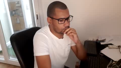 Snapshot of jamielonnas chatting on October 2, 2025, 7:37 am Jamie Lonnas online show from October 2, 2025, 7:37 am