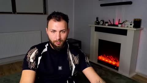 Snapshot of jamienoxus chatting on November 12, 2025, 7:20 am Robbie online show from November 12, 2025, 7:20 am