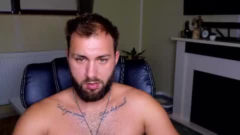 Snapshot of jamienoxus chatting on August 4, 2026, 7:44 am Robbie online show from August 4, 2026, 7:44 am