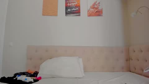 Vika online show from October 20, 2025, 6:19 pm