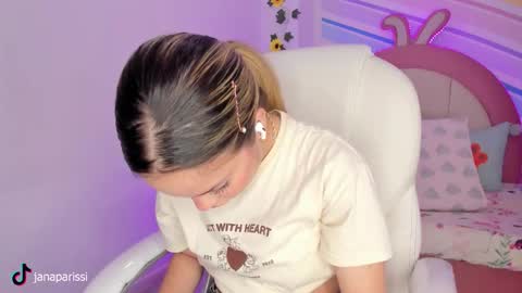 Snapshot of jana_parissi chatting on December 20, 2025, 9:44 pm Jana online show from December 20, 2025, 9:44 pm