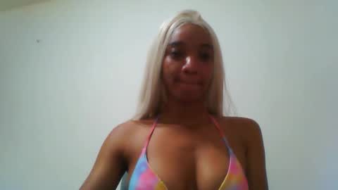 jandysaravia6 online show from May 25, 2026, 8:59 pm