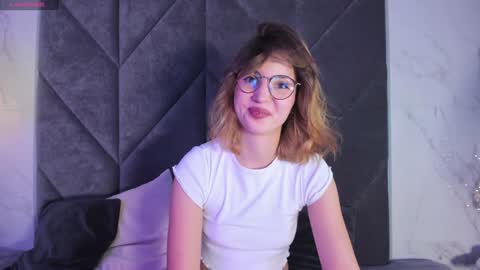 Snapshot of jane_pearl chatting on February 6, 2025, 6:29 am Jane online show from February 6, 2025, 6:29 am
