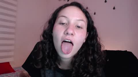Snapshot of jane_r chatting on January 20, 2025, 11:21 pm Jane online show from January 20, 2025, 11:21 pm