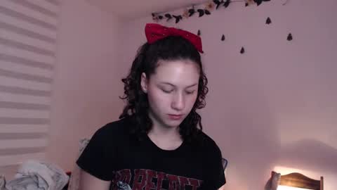 Snapshot of jane_r chatting on January 24, 2025, 11:56 pm Jane online show from January 24, 2025, 11:56 pm
