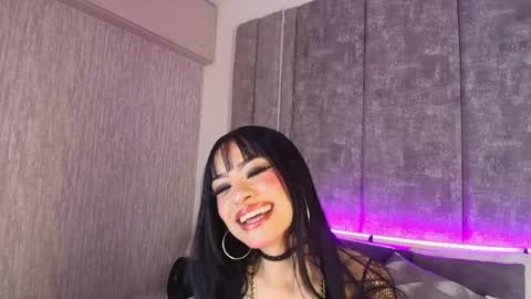 janedaviss online show from May 19, 2026, 1:56 am