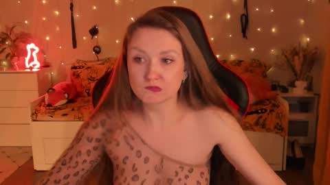 Snapshot of janegrey11 chatting on October 5, 2025, 7:01 pm Jane online show from October 5, 2025, 7:01 pm