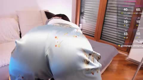 Snapshot of janelyrne chatting on February 5, 2026, 5:06 pm JaneLyrne online show from February 5, 2026, 5:06 pm