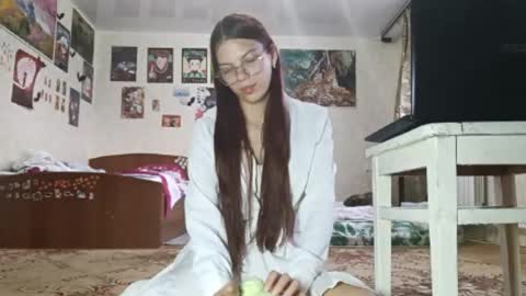 Snapshot of janenezinn chatting on May 20, 2026, 5:19 pm Sofia online show from May 20, 2026, 5:19 pm